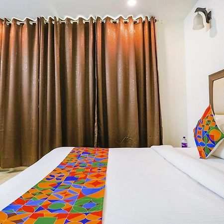 Fabhotel Jpm The Grand Bella - Nr Nehru Place Market 新德里 外观 照片