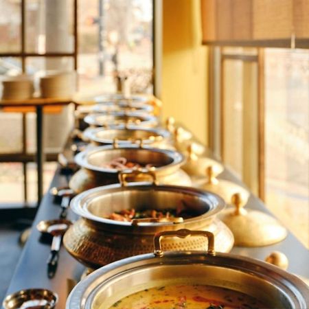 Fabhotel Jpm The Grand Bella - Nr Nehru Place Market 新德里 外观 照片