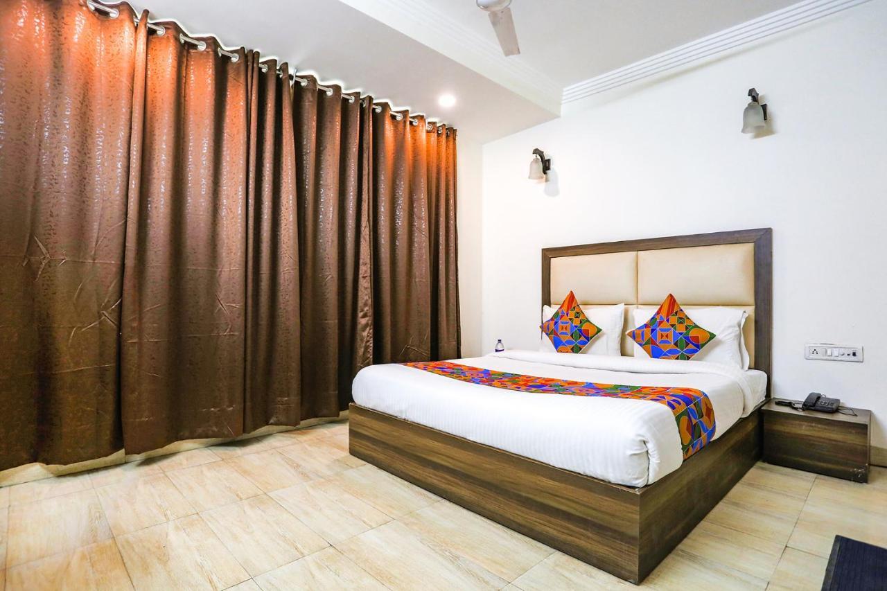 Fabhotel Jpm The Grand Bella - Nr Nehru Place Market 新德里 外观 照片
