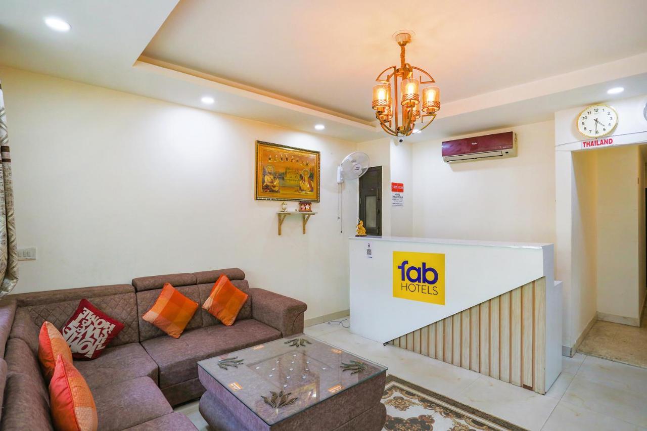 Fabhotel Jpm The Grand Bella - Nr Nehru Place Market 新德里 外观 照片